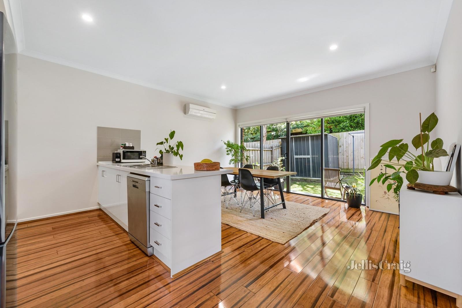 2/6 Gee Court, Nunawading image 6