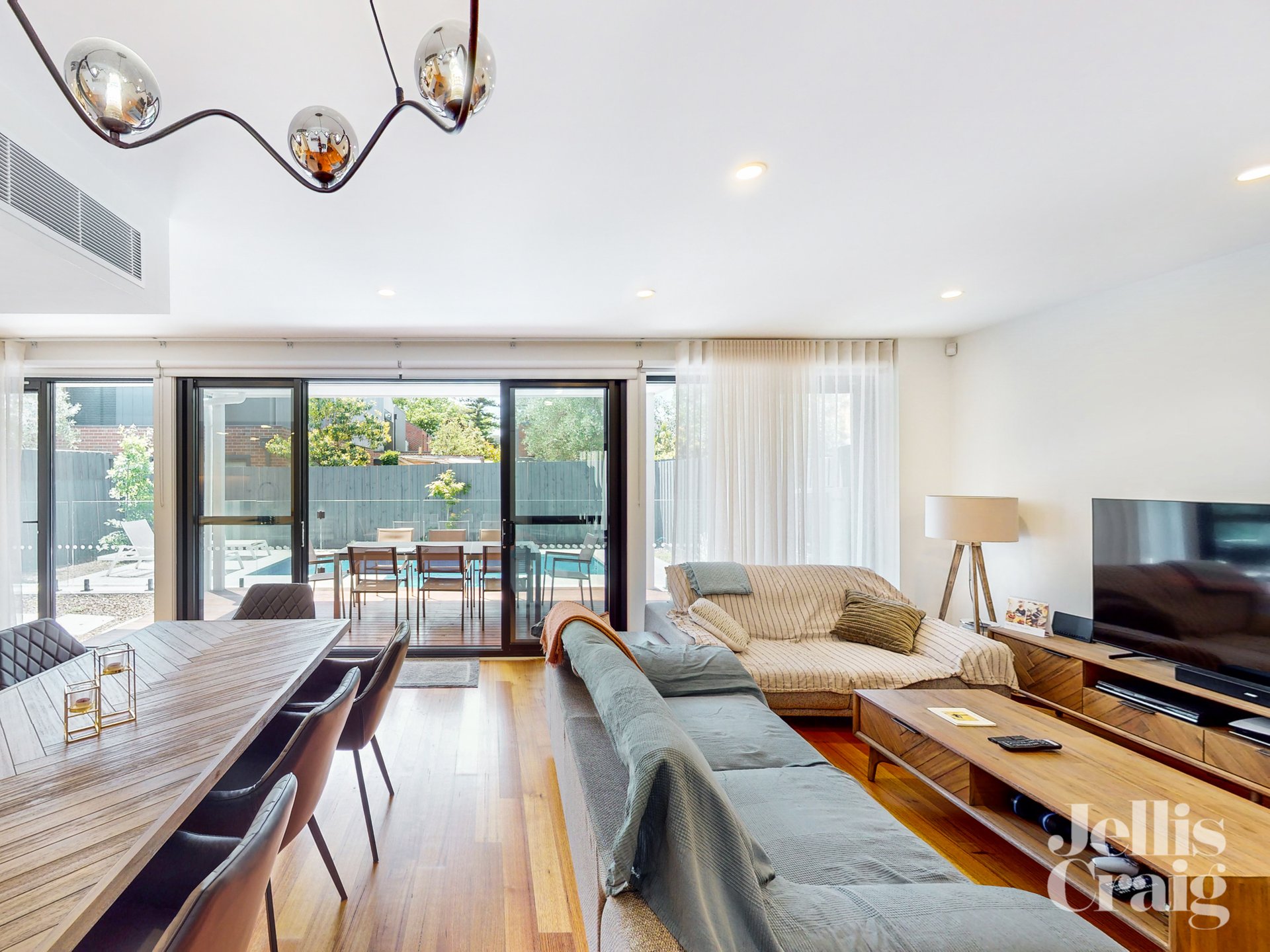 2/6 Gilmour Road, Camberwell image 5