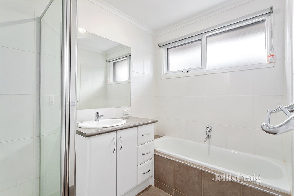 26 Glen Katherine Drive, St Helena image 9