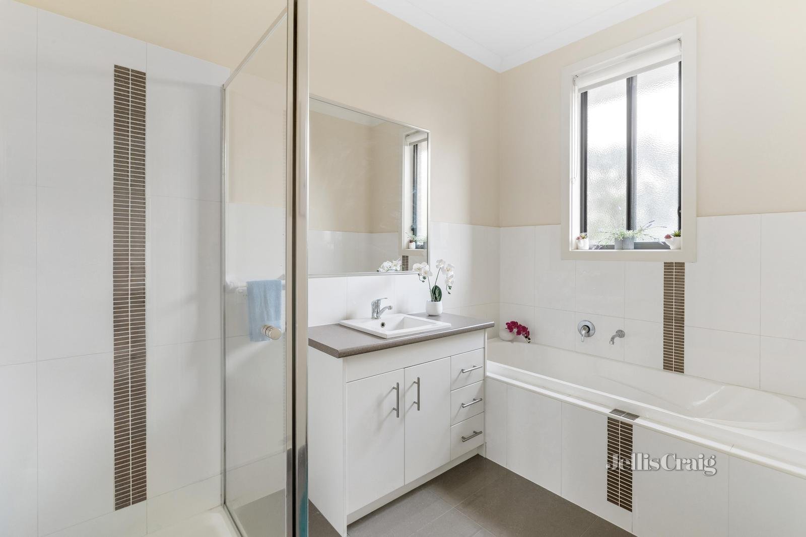 2/6 Glendale Road, Briar Hill image 11