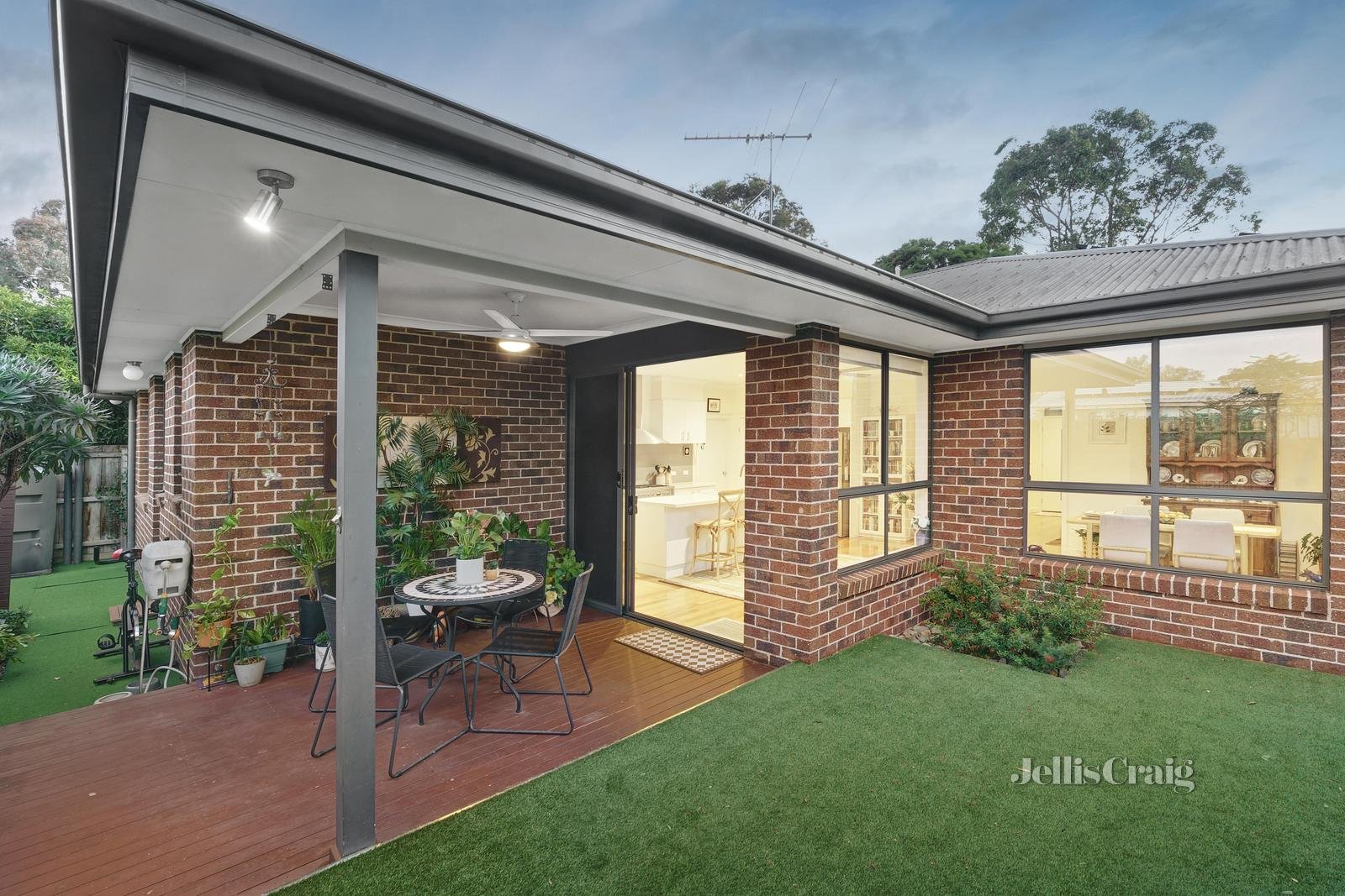 2/6 Glendale Road, Briar Hill image 13