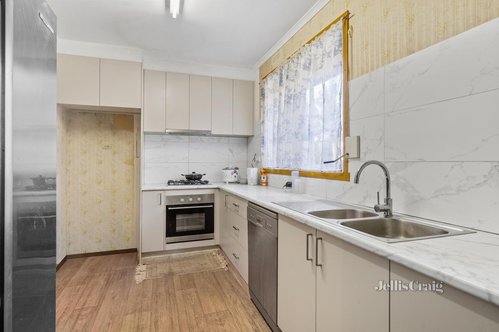 26 Goodwood Drive, Springvale image 3