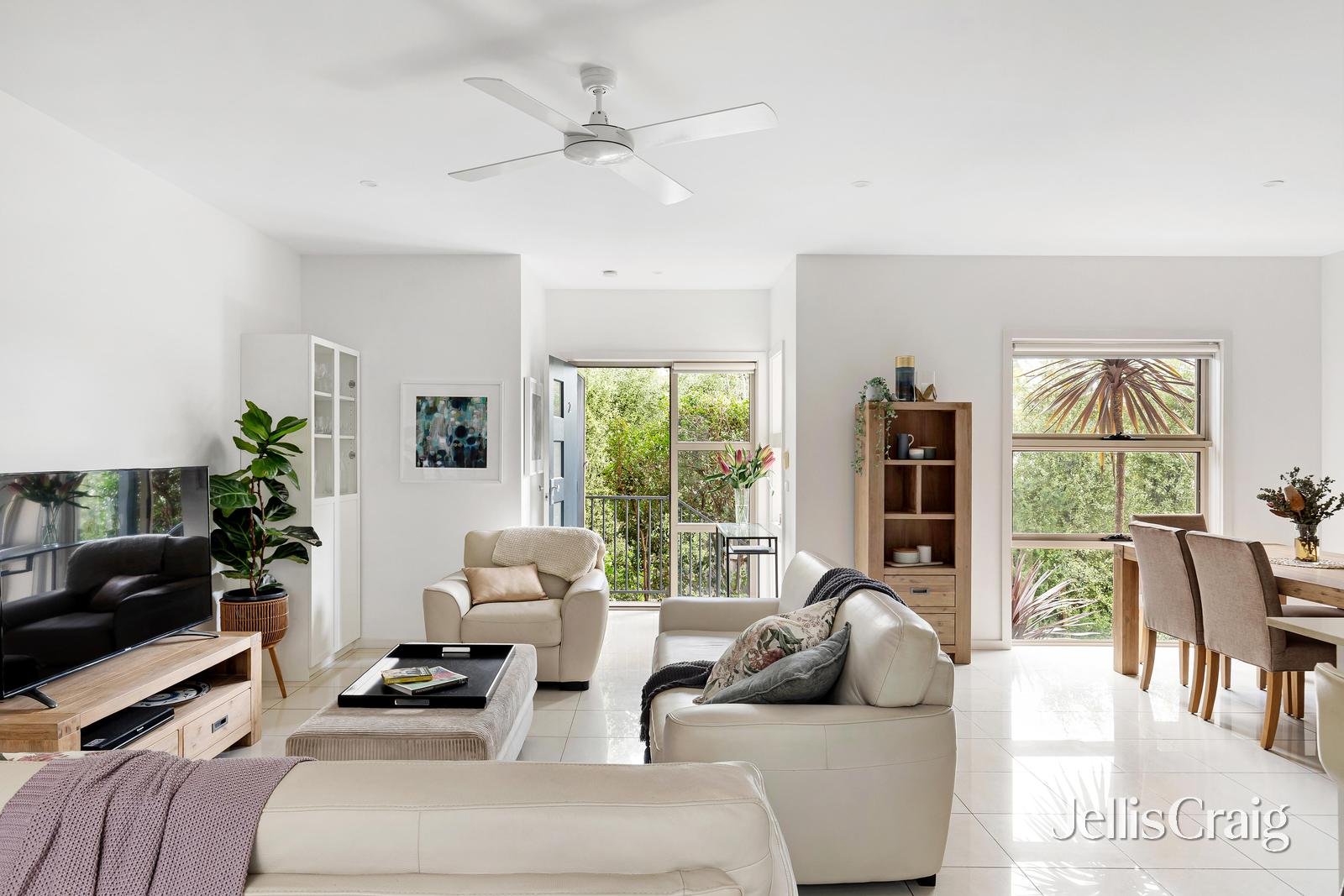 2/6 Graeme Avenue, Montmorency image 3