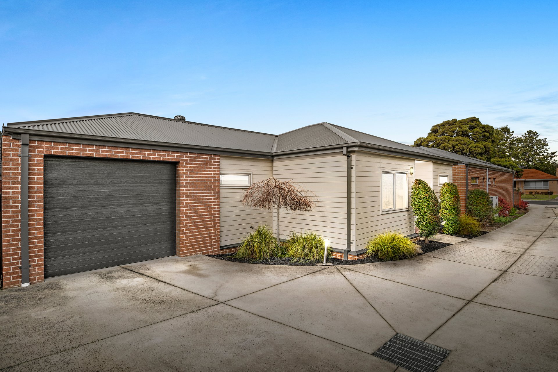 2/6 Graham Avenue, Kilsyth image 1
