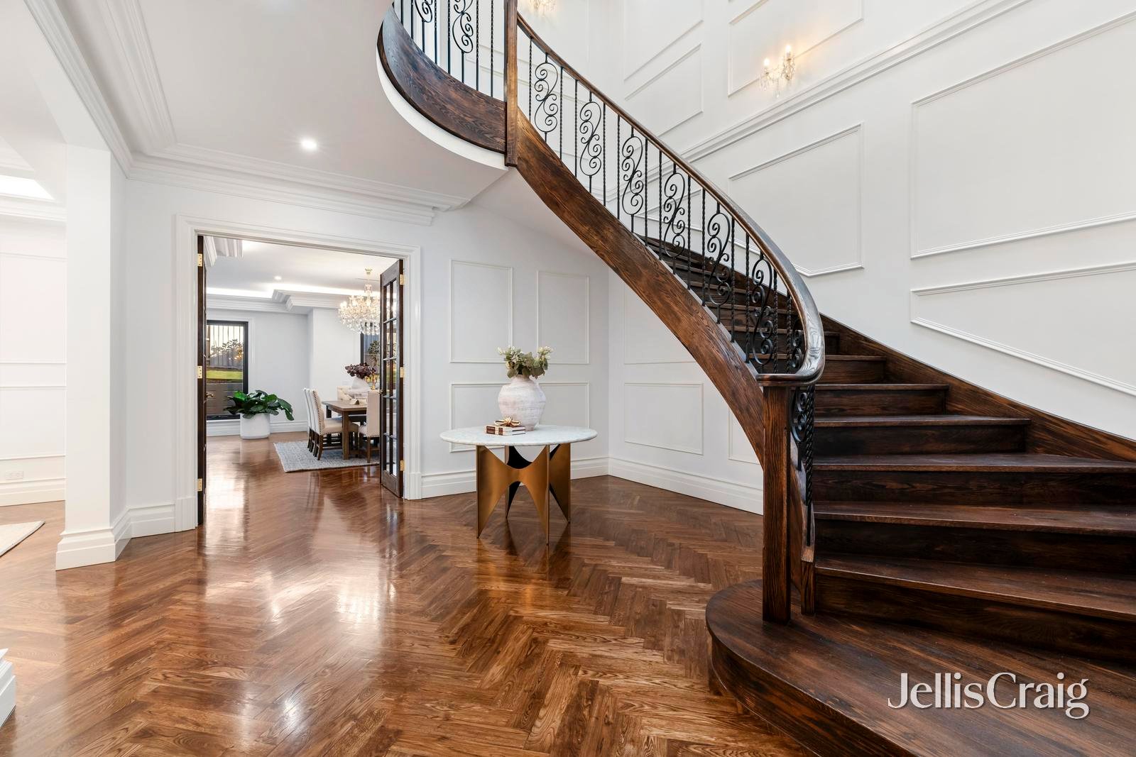 26 Greenways Road, Glen&nbsp;Waverley image 2