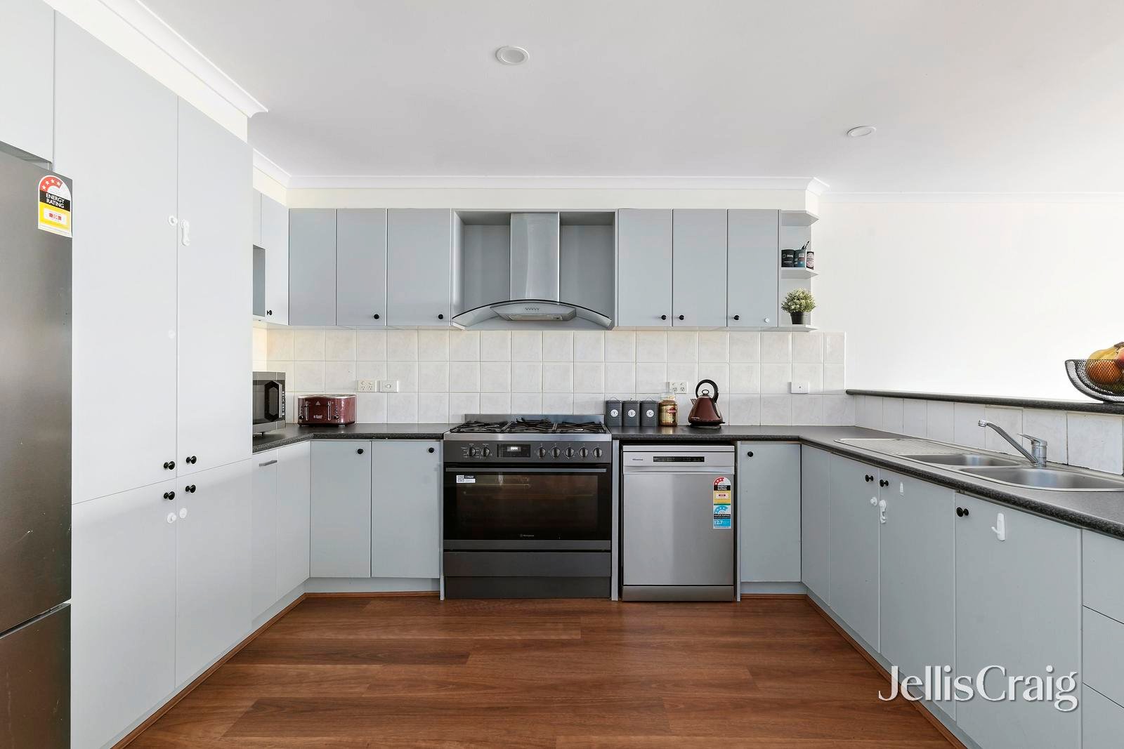 26 Hannah Avenue, Hillside image 4