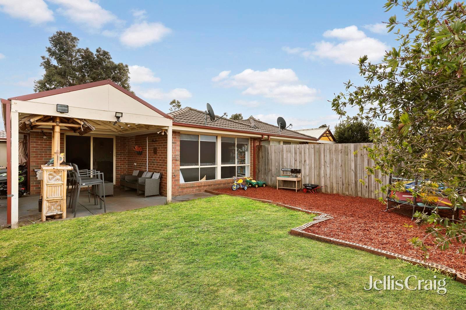 26 Hannah Avenue, Hillside image 8