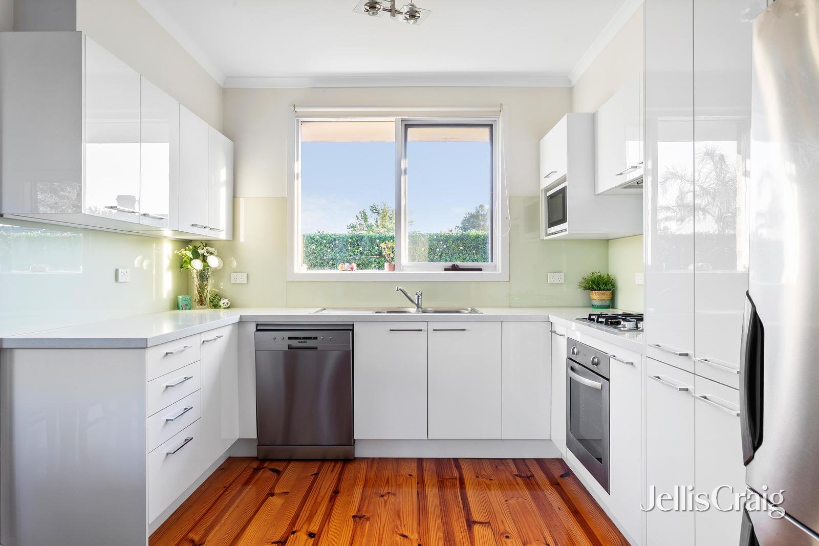 2/6 Harper Avenue, Bentleigh&nbsp;East image 2