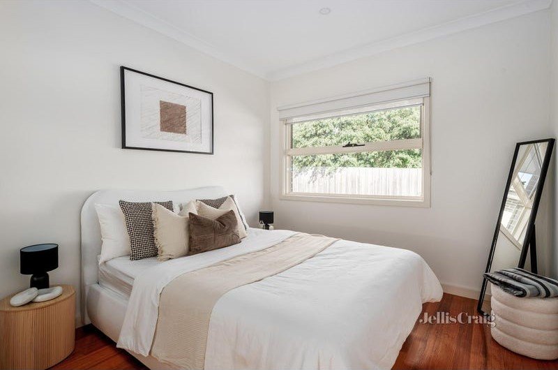 2/6 Herbert Street, Watsonia image 8