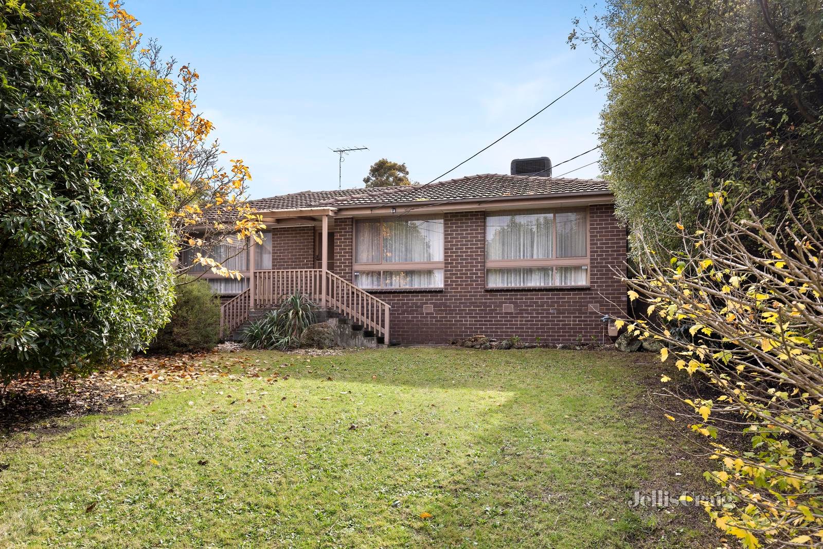 26 Hertford Road, Doncaster East image 6