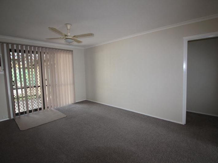 26 Hibiscus Crescent, Newcomb image 5