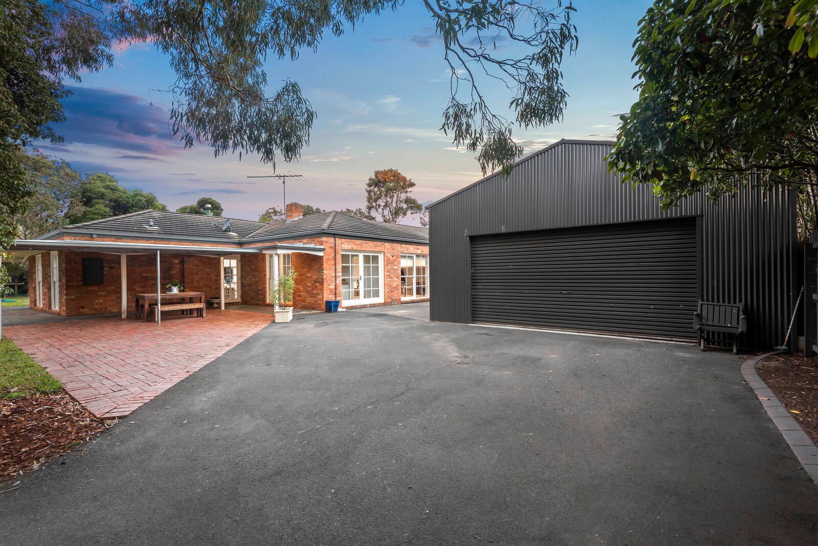 Property Gallery Thumbnail 23