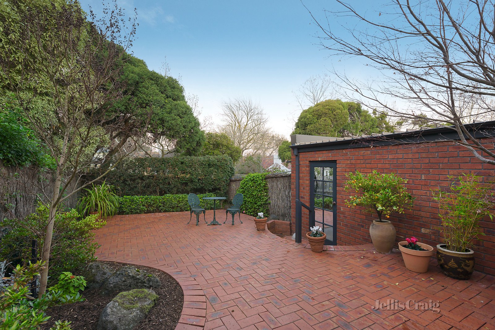 2/6 Hopetoun Avenue, Canterbury image 8