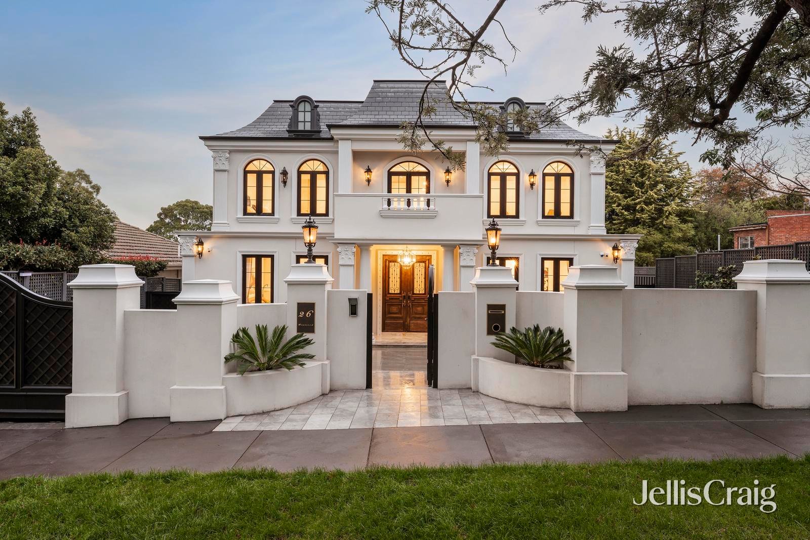 26 Hunter Road, Camberwell image 1