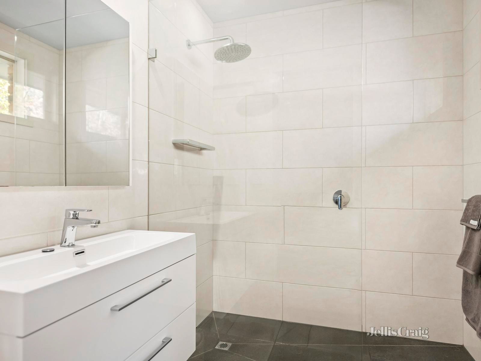 26 Huntingfield Drive, Doncaster East image 10