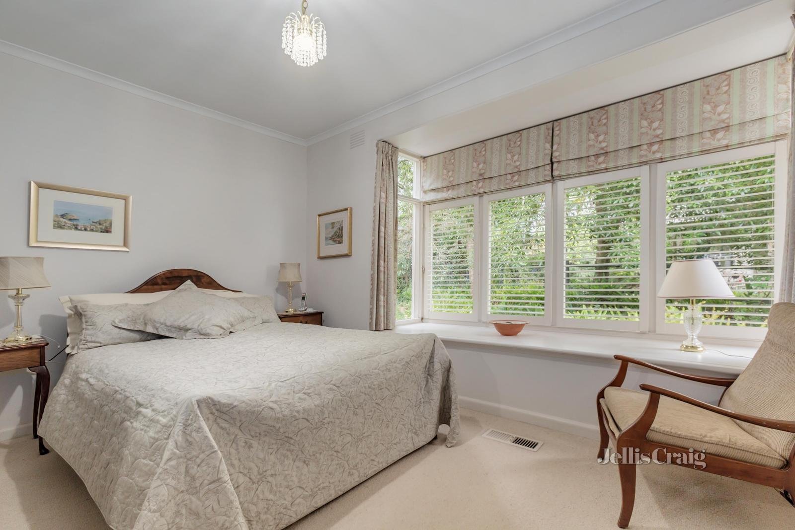 26 Jeffery Street, Blackburn image 6