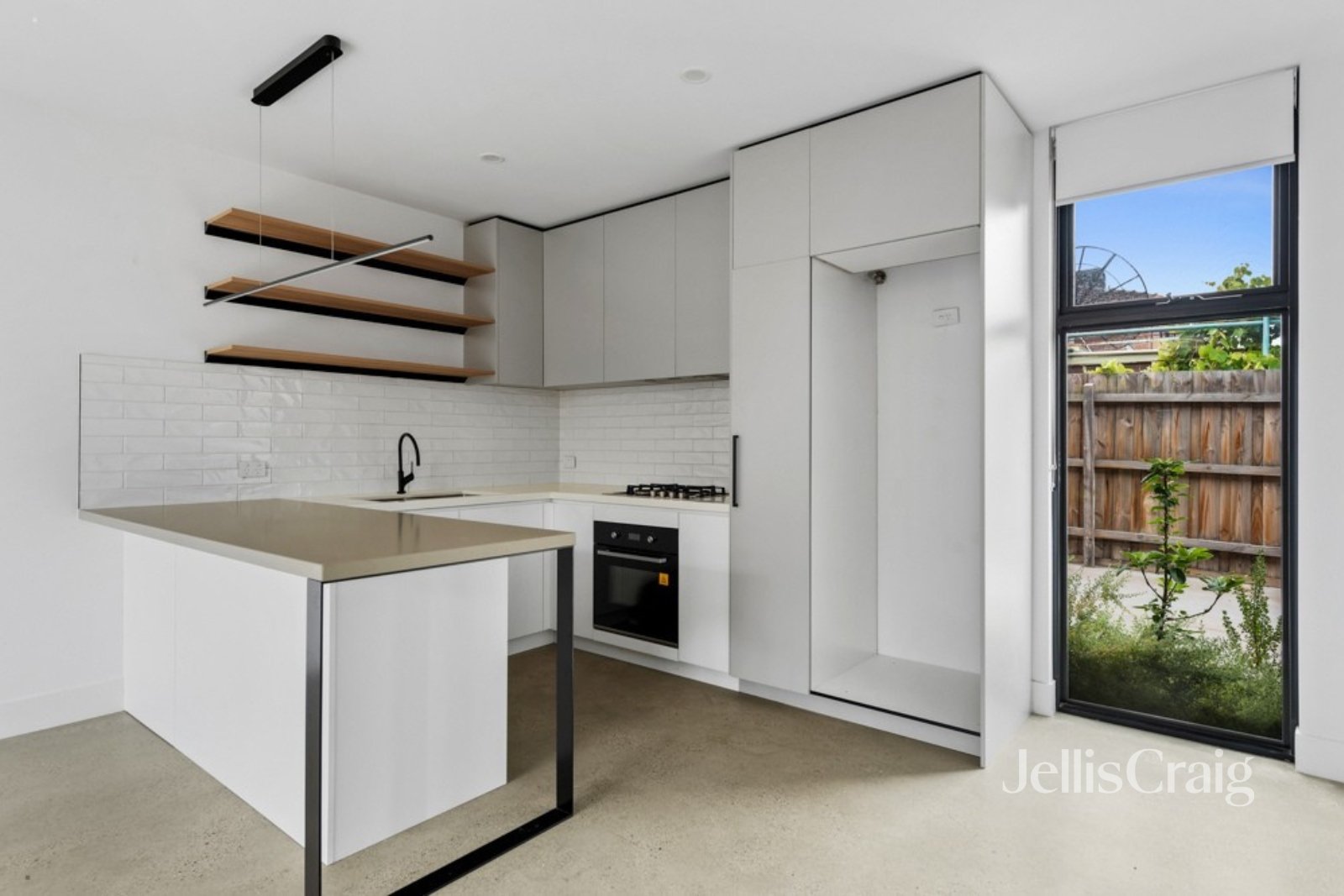 2/6 Josephine Grove, Preston image 2
