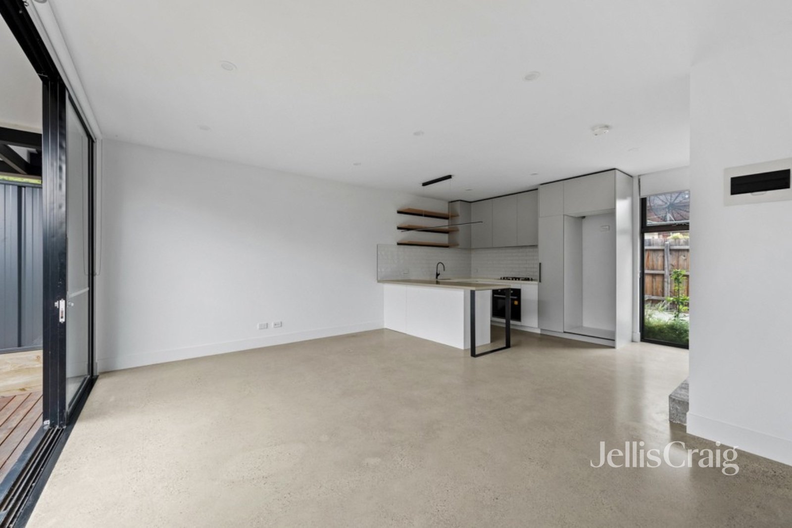 2/6 Josephine Grove, Preston image 3