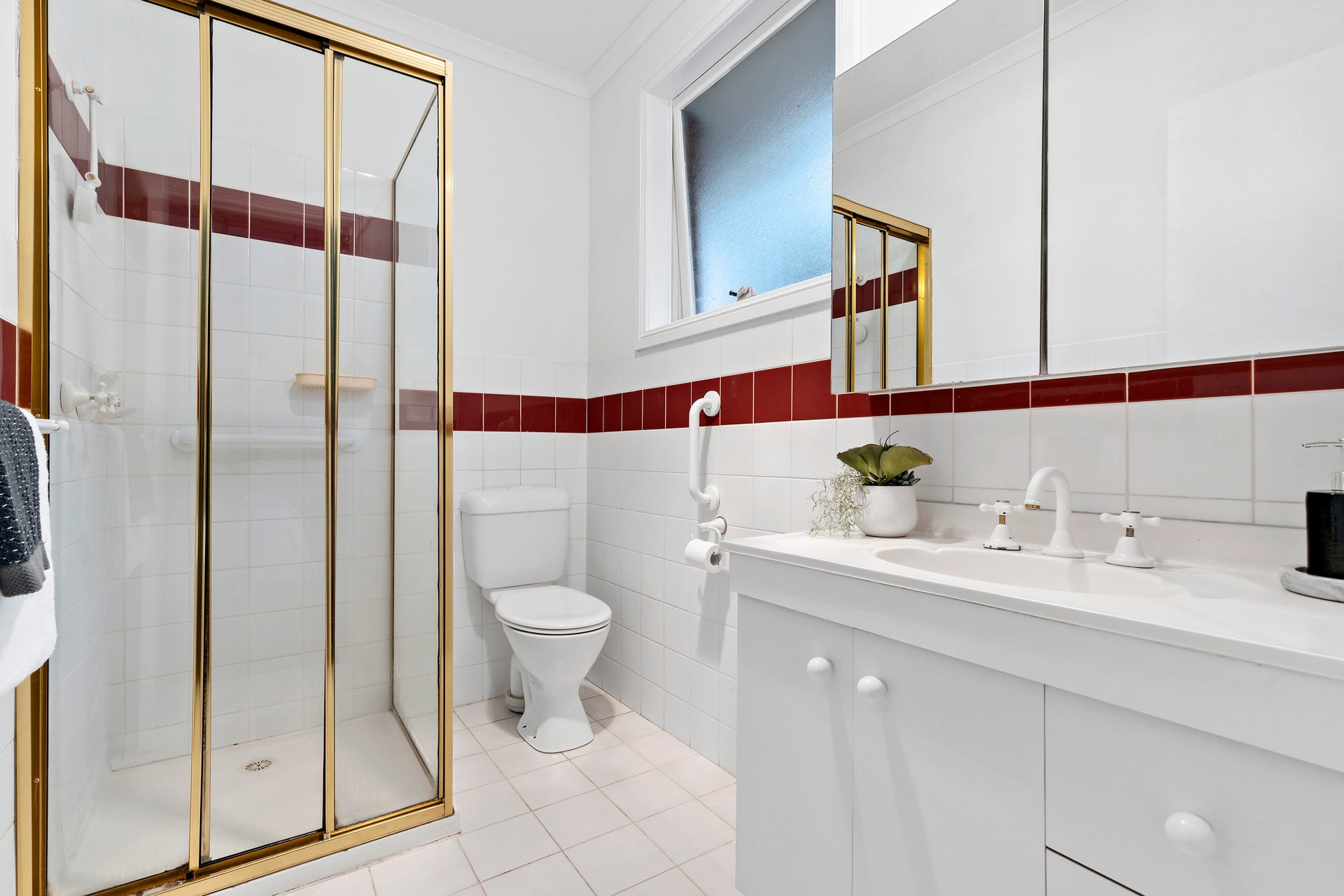 Property Gallery Thumbnail 8