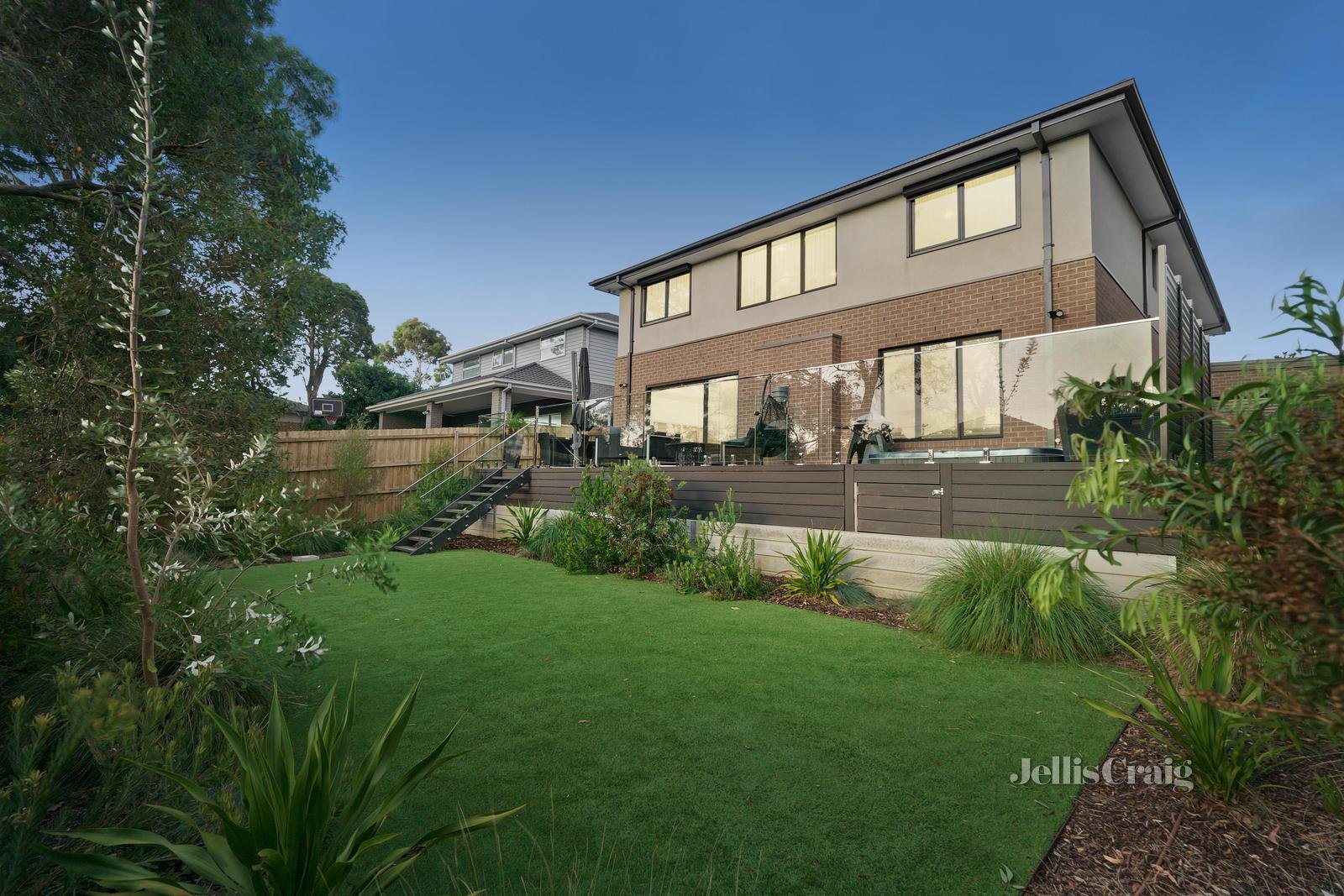 26 Larch Crescent, Mount Waverley image 12