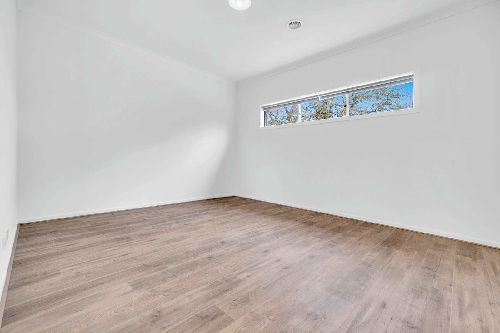Property Gallery Thumbnail 4