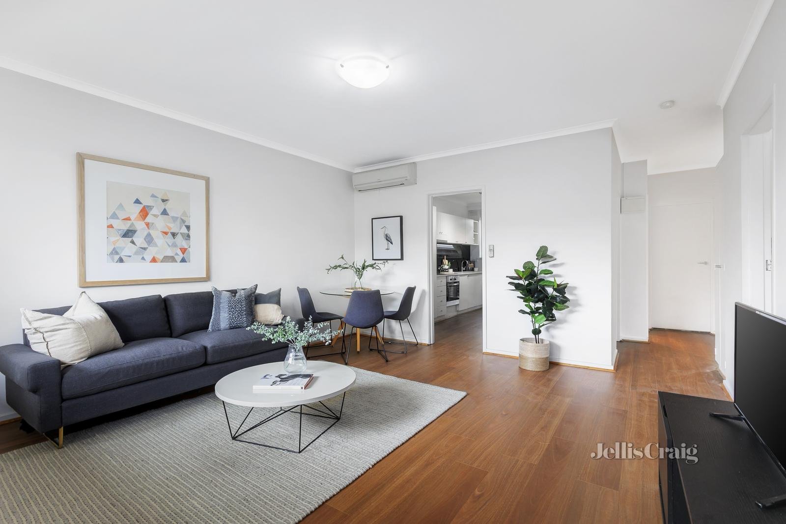 2/6 Lillimur Road, Ormond image 1