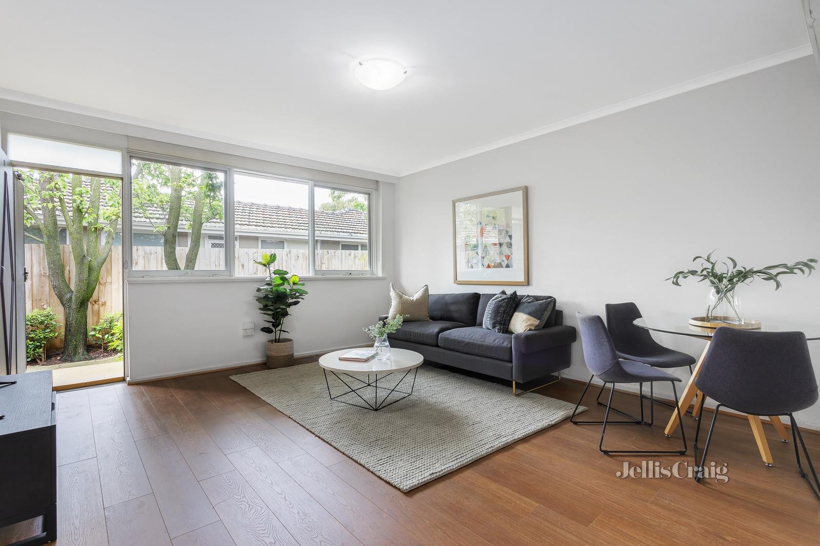 2/6 Lillimur Road, Ormond image 2