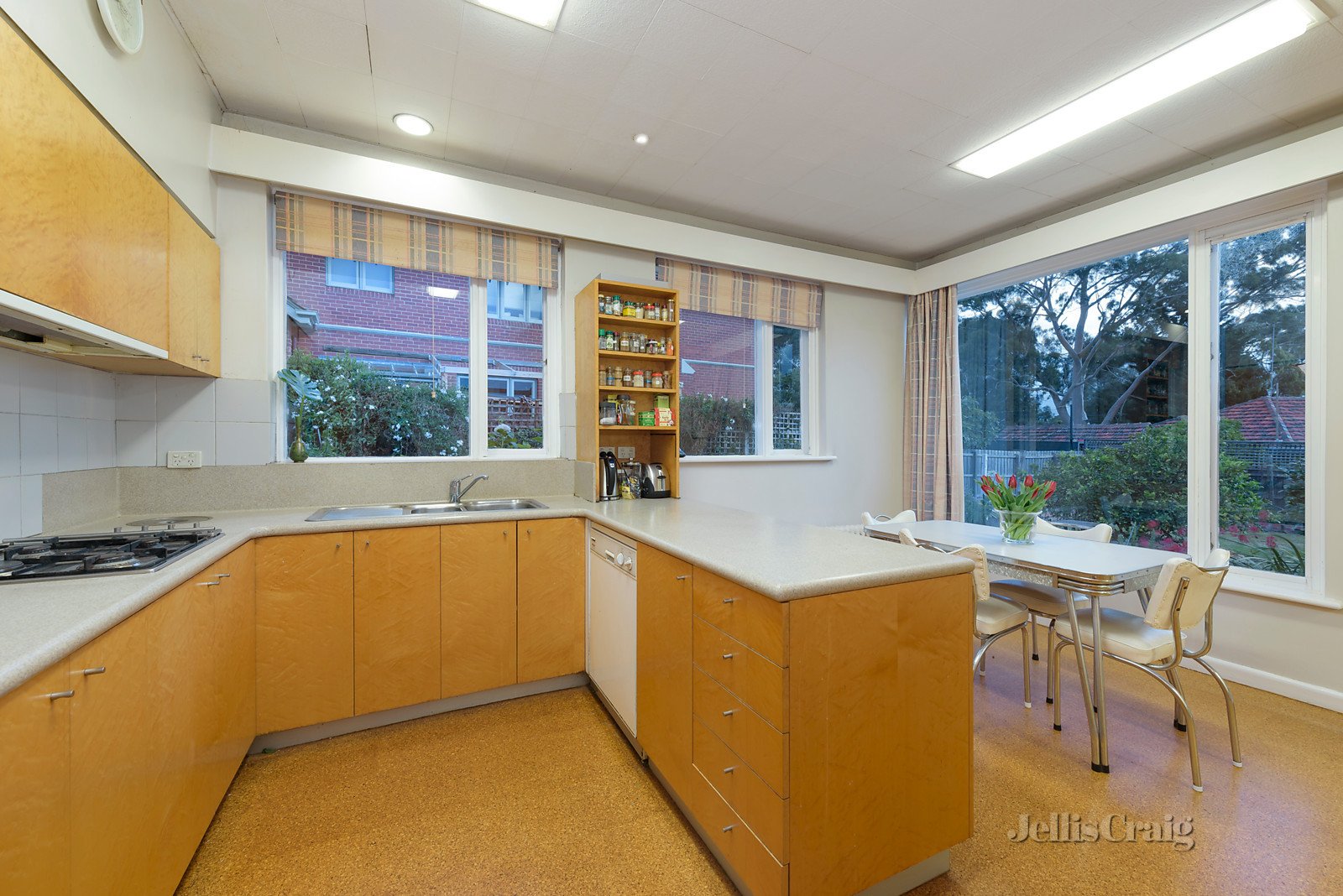 26 Linda Crescent, Hawthorn image 6