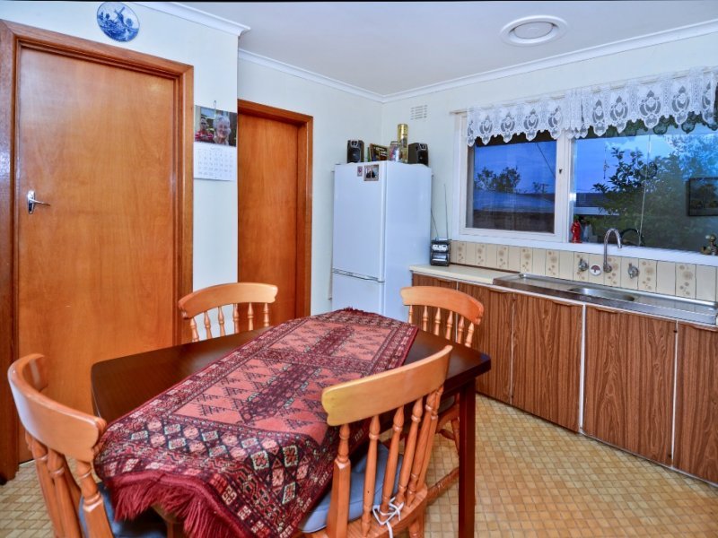 26 Longview Avenue, Leopold image 3