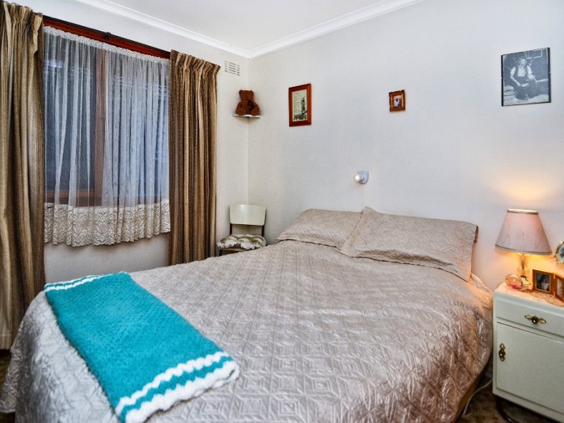 26 Longview Avenue, Leopold image 5