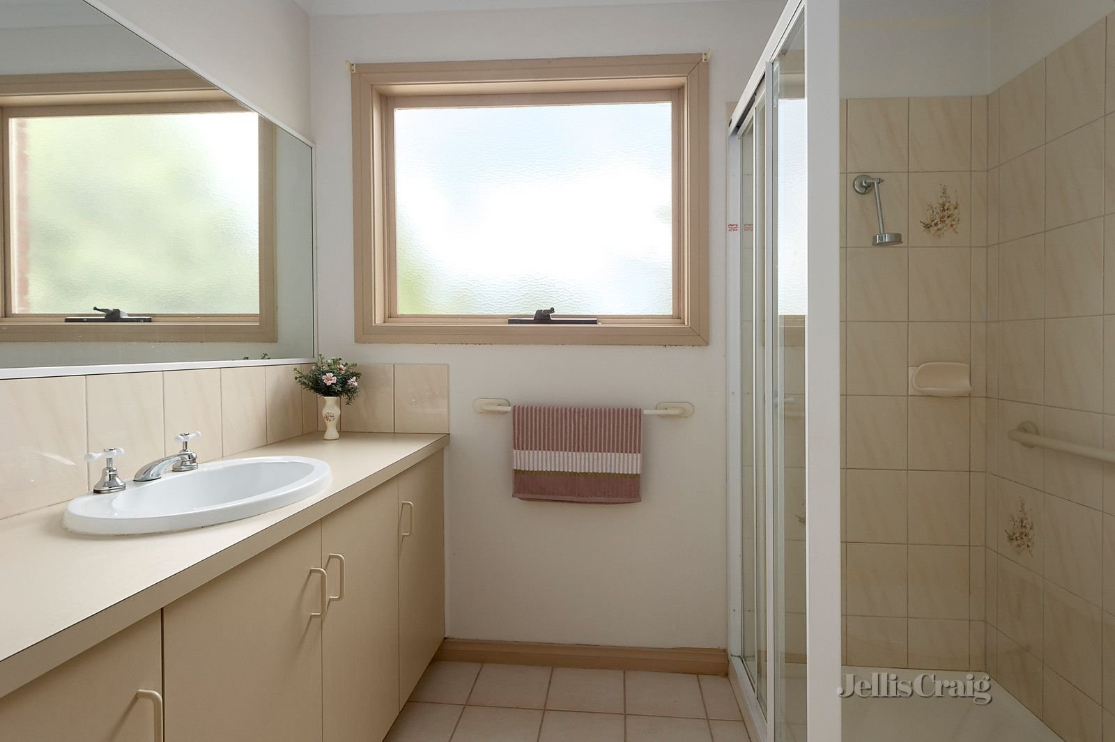 2/6 Maggs Street, Doncaster East image 8