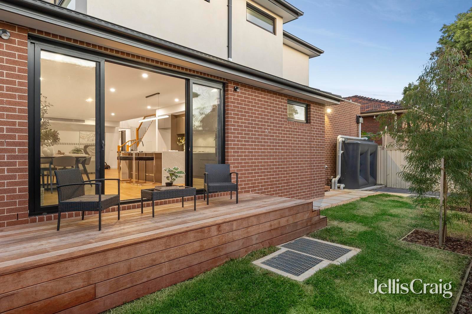 2/6 Maidstone Street, Ringwood image 14