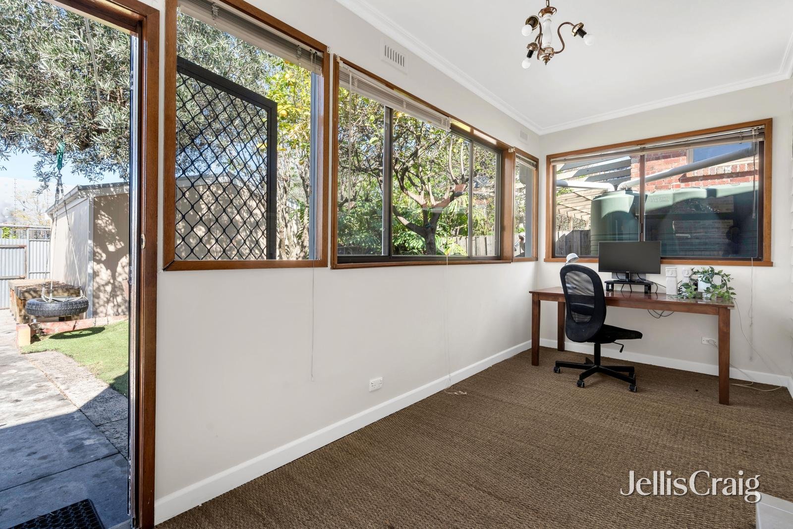 26 Main Street, Coburg image 9