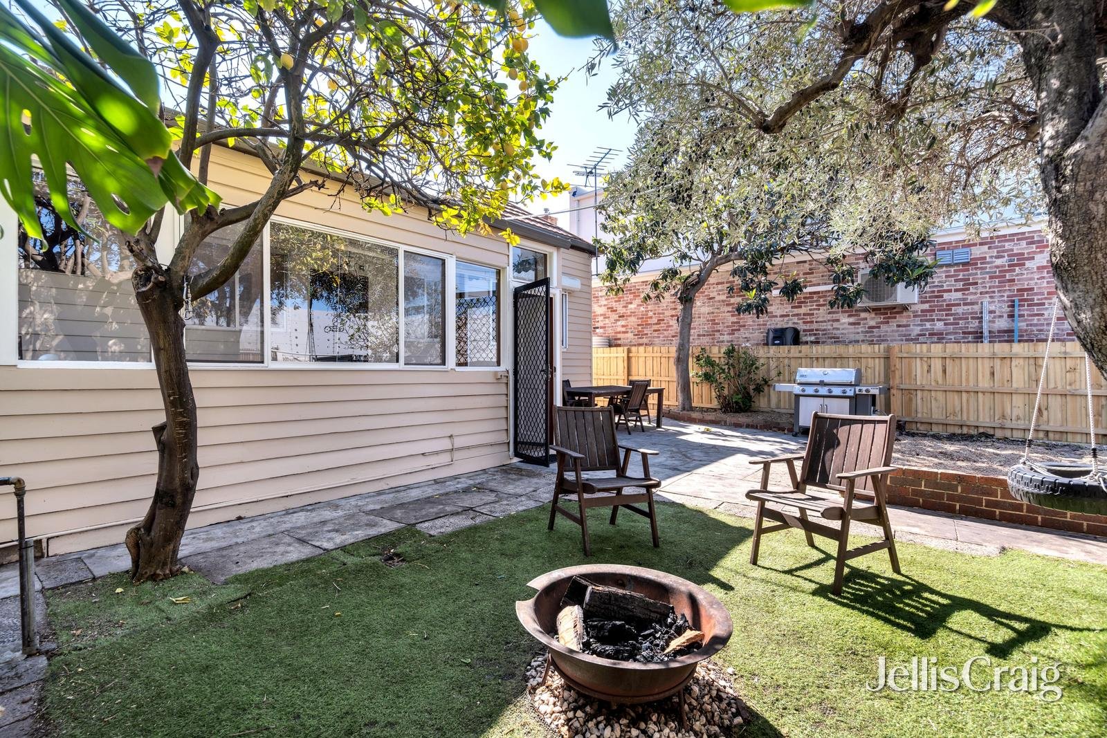 26 Main Street, Coburg image 10