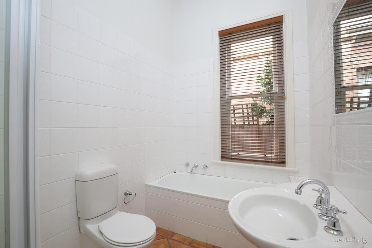 26 Malakoff Street, Caulfield North image 5