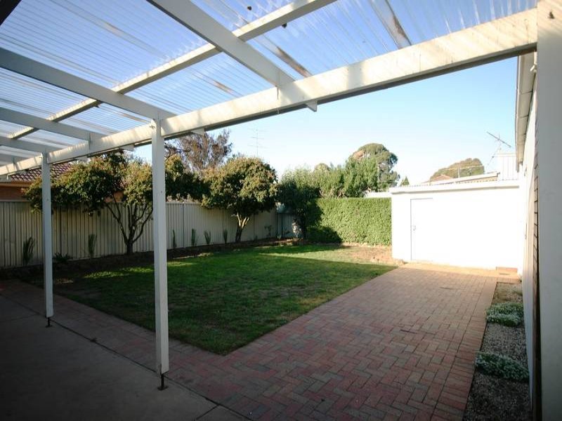 26 Manneville Street, Wendouree image 6