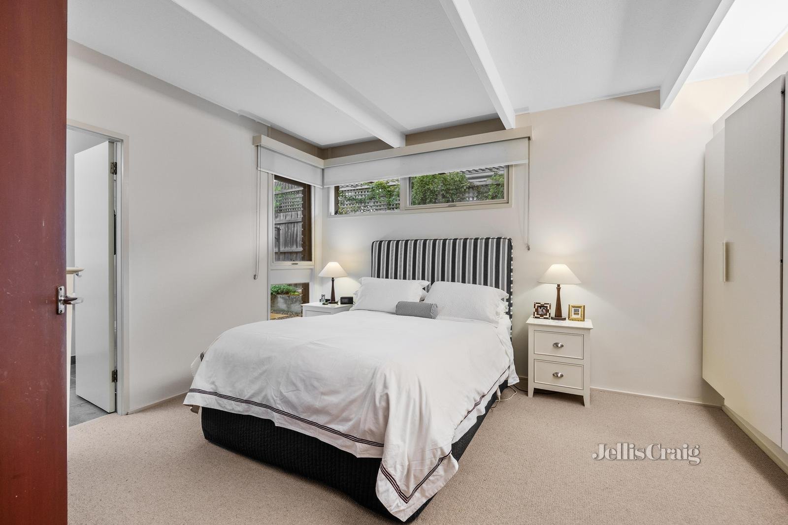 26 Marsham Road, Mount Waverley image 5