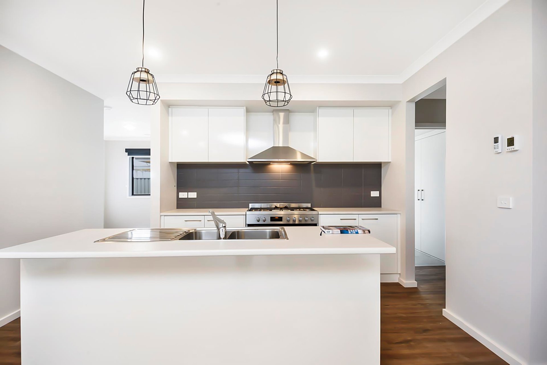 26 Marxsen Parade, Lucas image 2