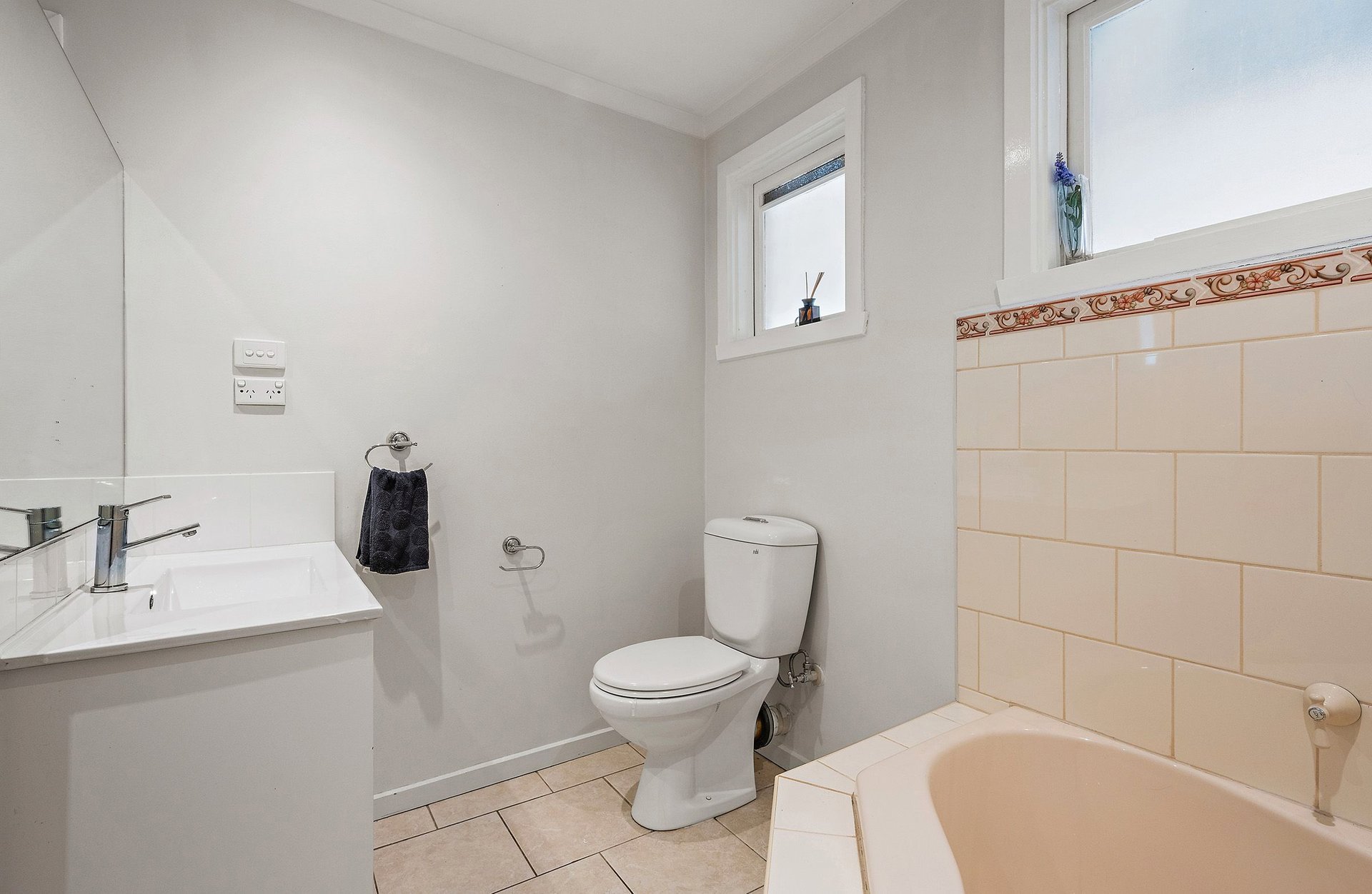 26 Masefield Avenue, Mooroolbark image 8