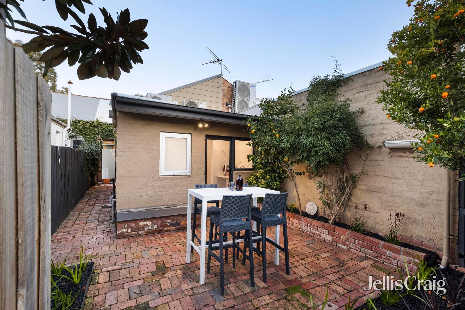 26 Mills Street, Albert Park image 13