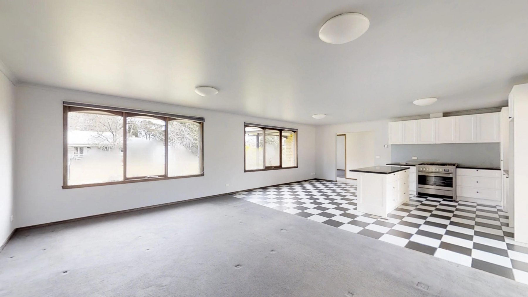 Property Gallery Thumbnail 4