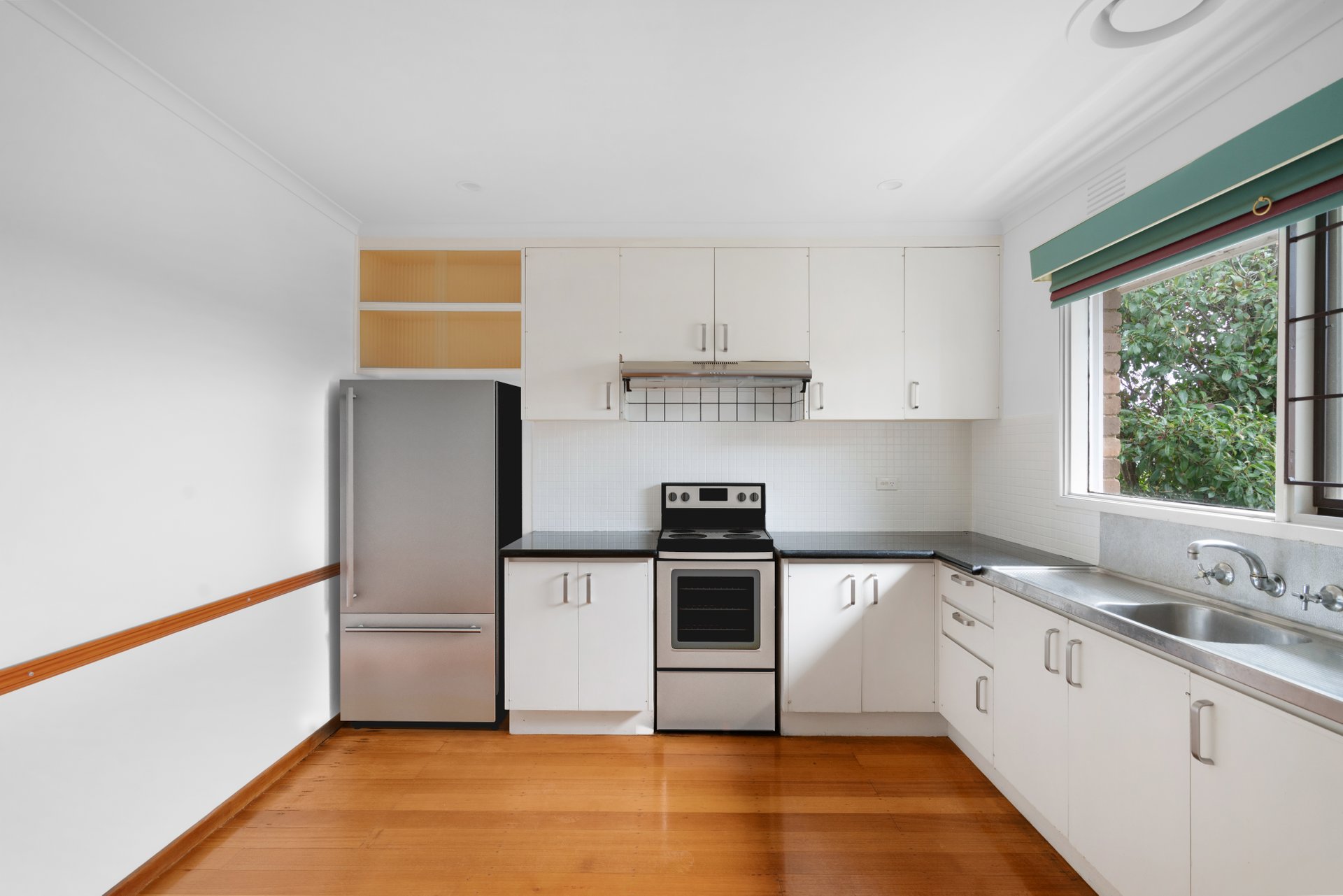 Property Gallery Thumbnail 3