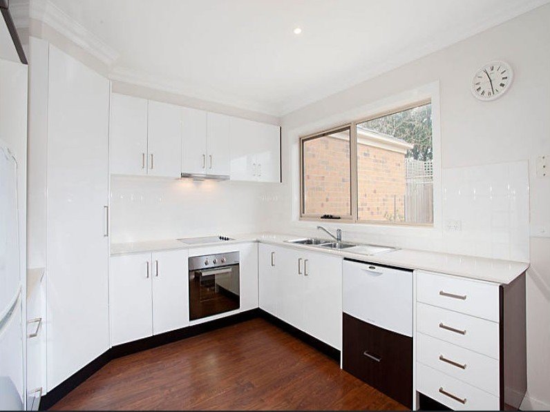 2/6 Murra Court, Ashwood image 9