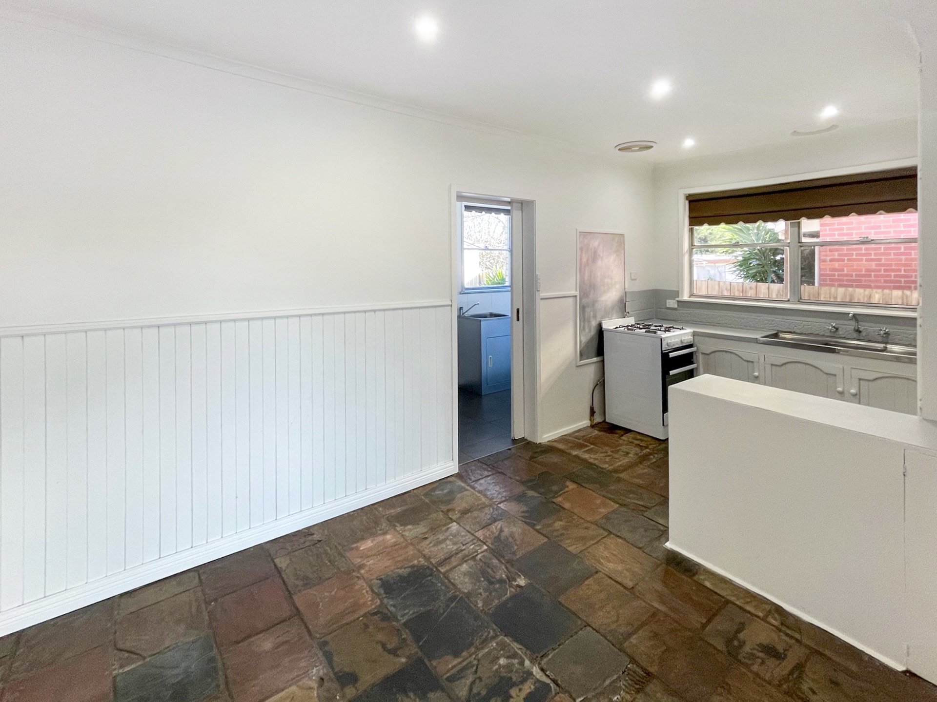 26 Neptune Avenue, Newcomb image 4