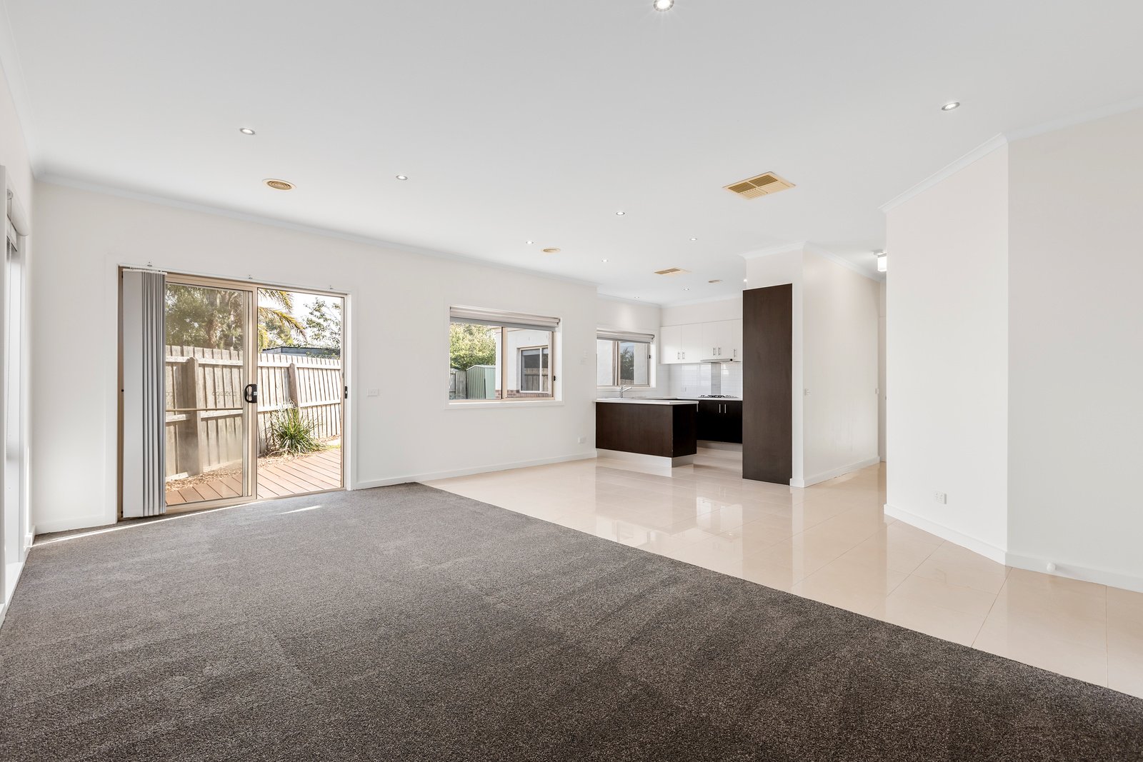 Property Gallery Thumbnail 3