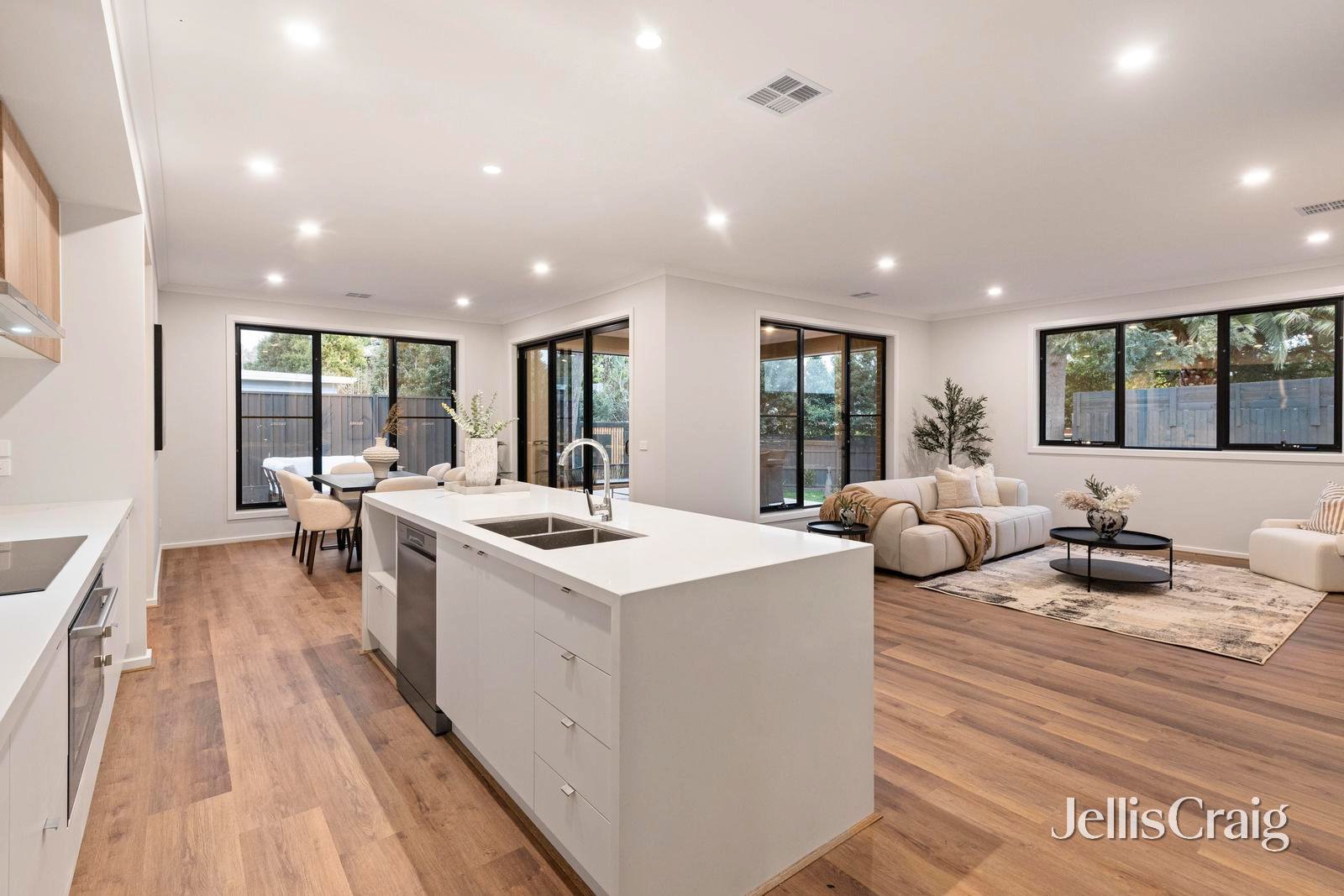 26 Nicholson Street, Ringwood East image 7