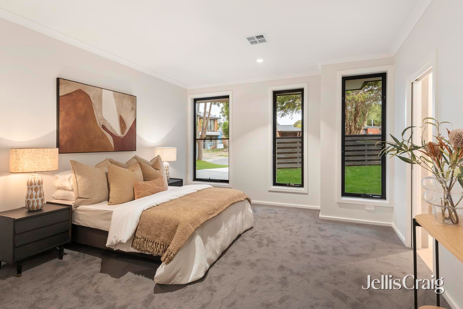 26 Nicholson Street, Ringwood East image 8