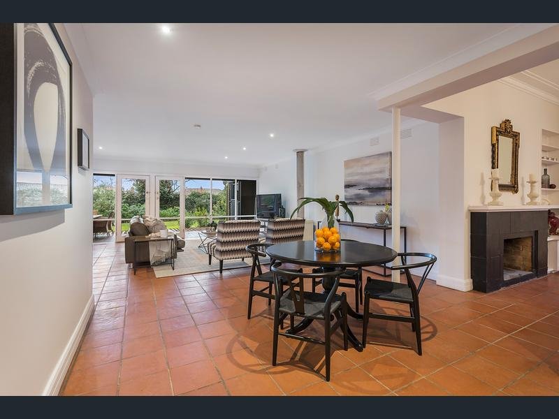 Property Gallery Thumbnail 3