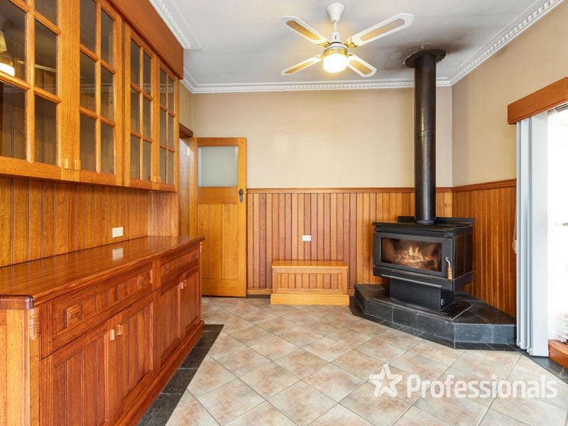 26 Parrs Road, Croydon image 2