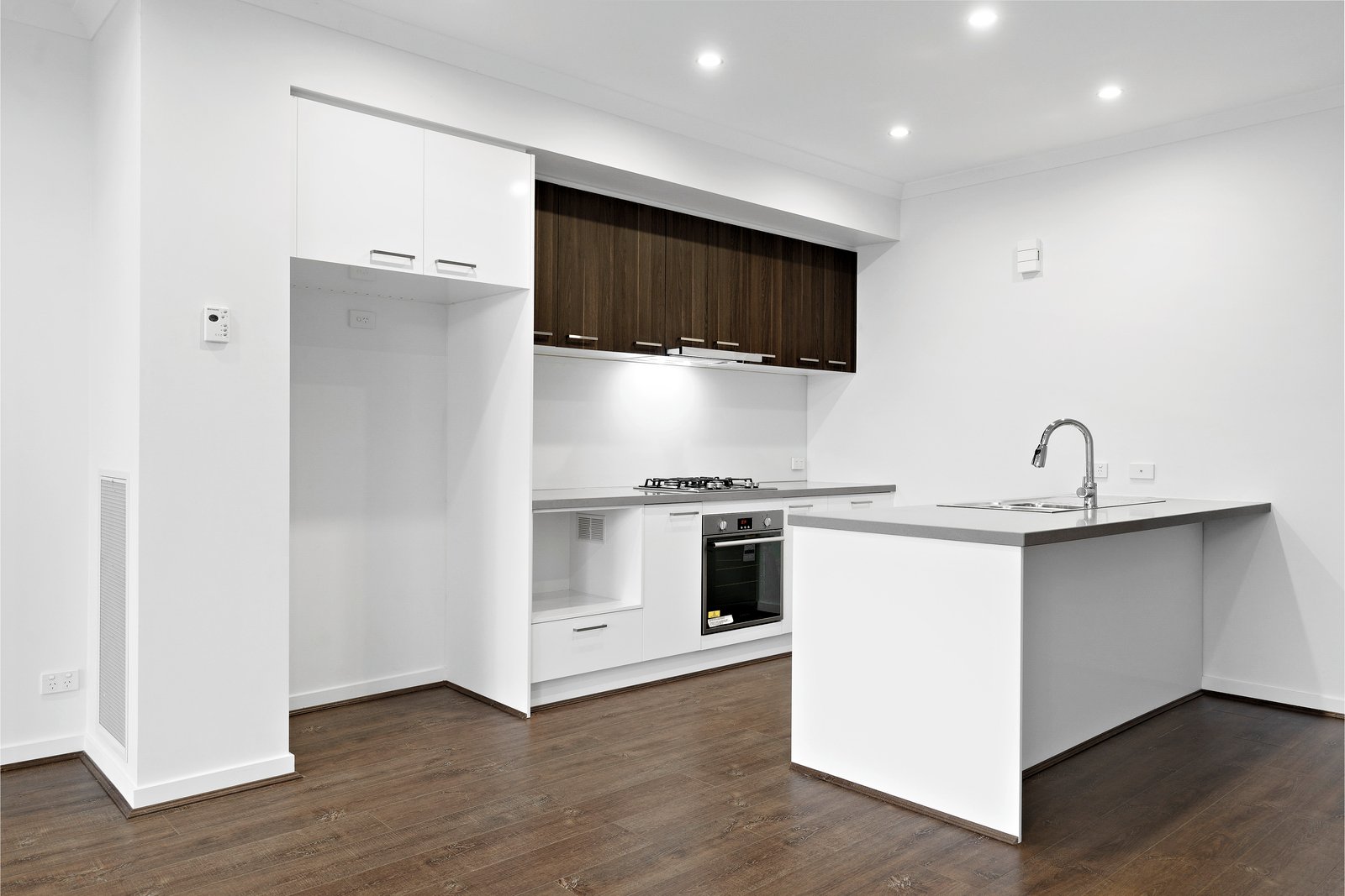 Property Gallery Thumbnail 2